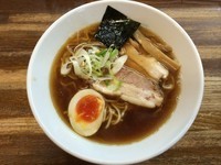 「しょうゆ新味」@麺屋 一八の写真