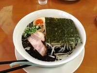 「トンコツ黒」@らーめん ぶるてり屋の写真