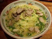 「ラーメン(鹿児島黒豚チャーシュー入)950円」@こむらさき アミュプラザ店の写真