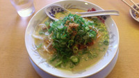 「どっさりネギ刻みチャーシュー麺」@大阪ふくちぁんラーメン 塚本店の写真