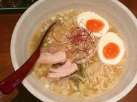 「鶏白湯らぁめん＋玉子入り」@らぁめん シフクの写真