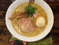 「味玉塩煮干しらーめん」@煮干しらーめん 玉五郎 くずはモール店の写真