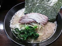 「豚骨醬油らーめん」@横浜家系 ぱるぷん亭の写真