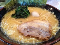 「しょうゆラーメン」@横浜家系ラーメン 弌家の写真