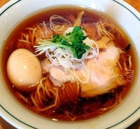 「醤油煮干しそば 650円味玉100円」@柴崎亭の写真