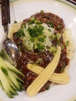 「【季節限定】ピリ辛JAH JAH MEN ＋スープ付」@ラハメン ヤマンの写真