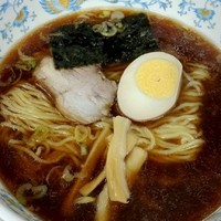 「醤油ラーメン７５０円」@青い灯の写真