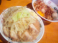 「小ラーメン豚入り750円＋つけそば150円＋味玉azs」@豚星。の写真