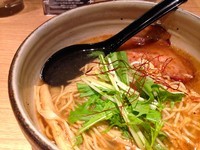 「らぁめん（塩）」@麺屋宗 -sou- 中目黒店の写真