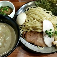 「【限定】豚骨魚介つけ麺（鰹と柚子の正油ジュレ付き）　９００円」@らーめん・つけめん 八角の写真