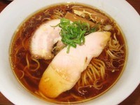 「醤油ラーメン　750円」@ラーメン屋 トイ・ボックスの写真