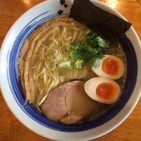 「塩煮干しそば￥750円(味玉TP＋100円)」@麺屋 鶏口の写真