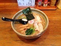 「らーめん（超こってり）」@酒楽房 うさぎ家の写真