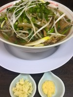 「（ナイトゲリラー）肉ニラそば　870円」@丸直の写真