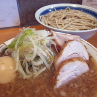 「ストロングレフル 800円 + 大盛 + 味玉」@豚星。の写真