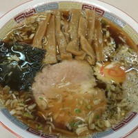 「正油らーめん  ６５０円」@らーめん万作の写真
