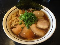 「特製中華そば」@中華そば しながわの写真