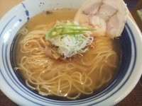「塩そば（細麺）　690円」@自家製麺 琥珀の写真
