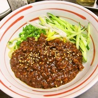「混ぜ・ジャージャー麺　870円」@丸直の写真