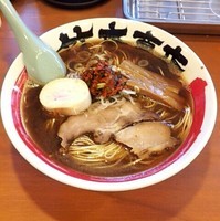 「江戸系中華そば並盛　@590円」@竹本商店 札幌煮干センターの写真