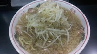 「豚入りラーメン」@ラーメン 新橋店の写真