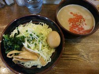 「【限定】白みそ坦々つけ麺　（２玉）　＋味玉：サービスクーポン」@らあめん 寸八 総本店の写真