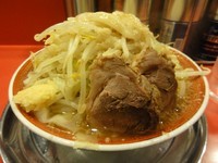 「小ラーメン 700円　野菜/ニンニク/脂」@ラーメンタロー 大森の陣の写真