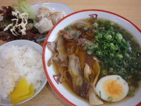 「司らーめん(650円)セット(250円)」@らーめん 司の写真