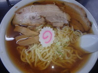 「しょうゆかけラーメン(550円)チャーシュー1枚(150円)」@食堂 はせ川の写真
