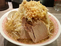 「【角ふじラーメン(並盛200g・全マシ)750円】→600円」@麺処 湊生の写真
