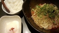 「汁なし担担麺(4辛)+温玉+半ライス」@汁なし担担麺専門 キング軒 大手町本店の写真