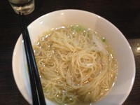 「豊潤鶏だし塩ラーメン 中盛り」@麺処 ほん田 nijiの写真