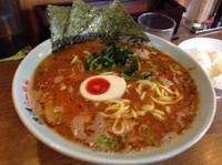 「赤味噌らーめん（大盛り）780円＋150円」@いっぱち家の写真