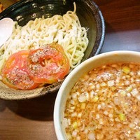 「トマトつけめん」@鶏の穴 白山店の写真
