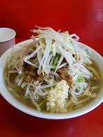 「小ラーメン730円、カレートッピング100円」@ラーメン 学の写真