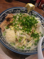 「岩塩ネギレモンチーズラーメン（並）￥850」@ラーメンアキラの写真