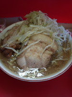 「大ラーメン（野菜・ニンニク）650円」@ラーメン二郎 三田本店の写真