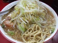 「小 ヤサイ＋ニンニク」@ラーメン二郎 京急川崎店の写真