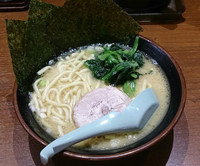 「ラーメン　730円」@横浜家系ラーメン 壱角家 三鷹店の写真