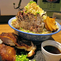 「残暑の果実 800円 + α」@ラーメン燈郎の写真