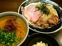 「鶏出汁味噌カレーつけ麺　800円＋チーズ」@麺や 虎徹の写真