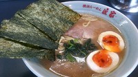「ラーメン（並）￥620＋とろ卵 ￥110」@匠家 ひたちなか店の写真