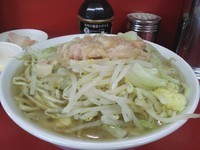 「小ラーメン￥700+生卵￥50ニンニクアブラ」@ラーメン二郎 茨城守谷店の写真