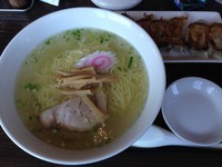 「ラーメン＆餃子(Setメニュー)」@潮風中華房 萬華の写真