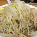 ラーメン+ブタ1枚(ヤサイ少しマシ・ニンニク)