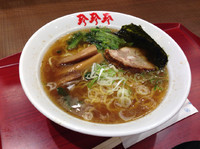 「珍珍珍の江戸だし醤油ラーメン680円」@あつぎ食堂の写真