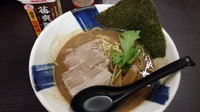 「濃厚豚骨醤油ラーメン　680円」@麺屋 むら田の写真