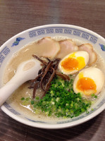 「ラーメン➕煮玉子」@麺家 まるいちの写真
