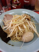 「ねぎ油そば（並）800円」@ラーメンショップ 堀切店の写真