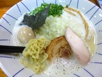 「【限定】阿波尾鶏白湯（730円）」@麺屋 むじゃきの写真